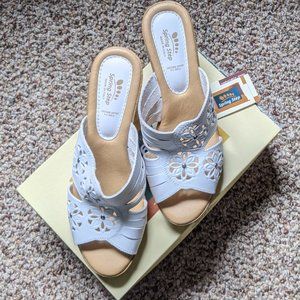 SPRING STEP NEW  WHITE SHOE SZ US 9.5